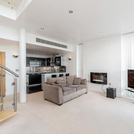 Excel Dock Apartments Londra Exterior foto