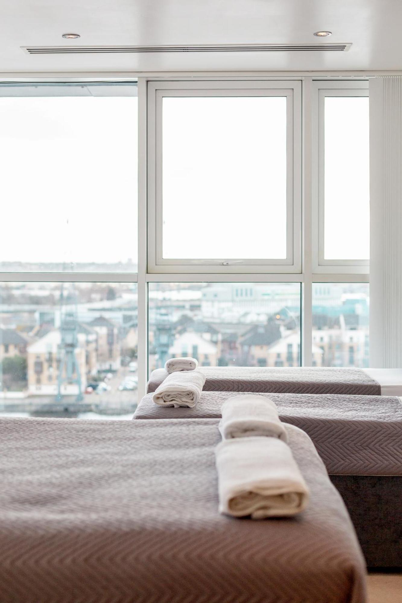 Excel Dock Apartments Londra Exterior foto