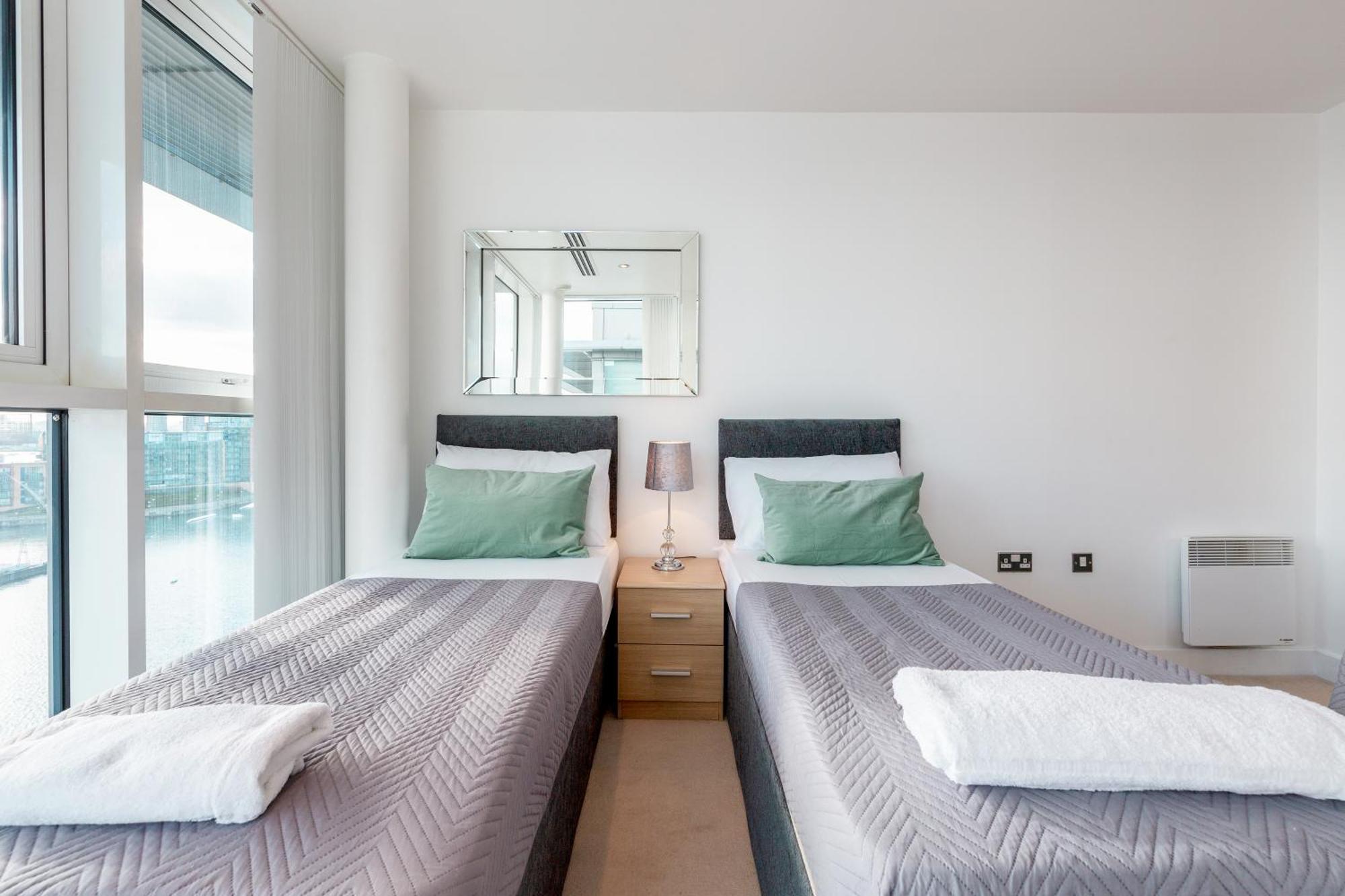 Excel Dock Apartments Londra Exterior foto