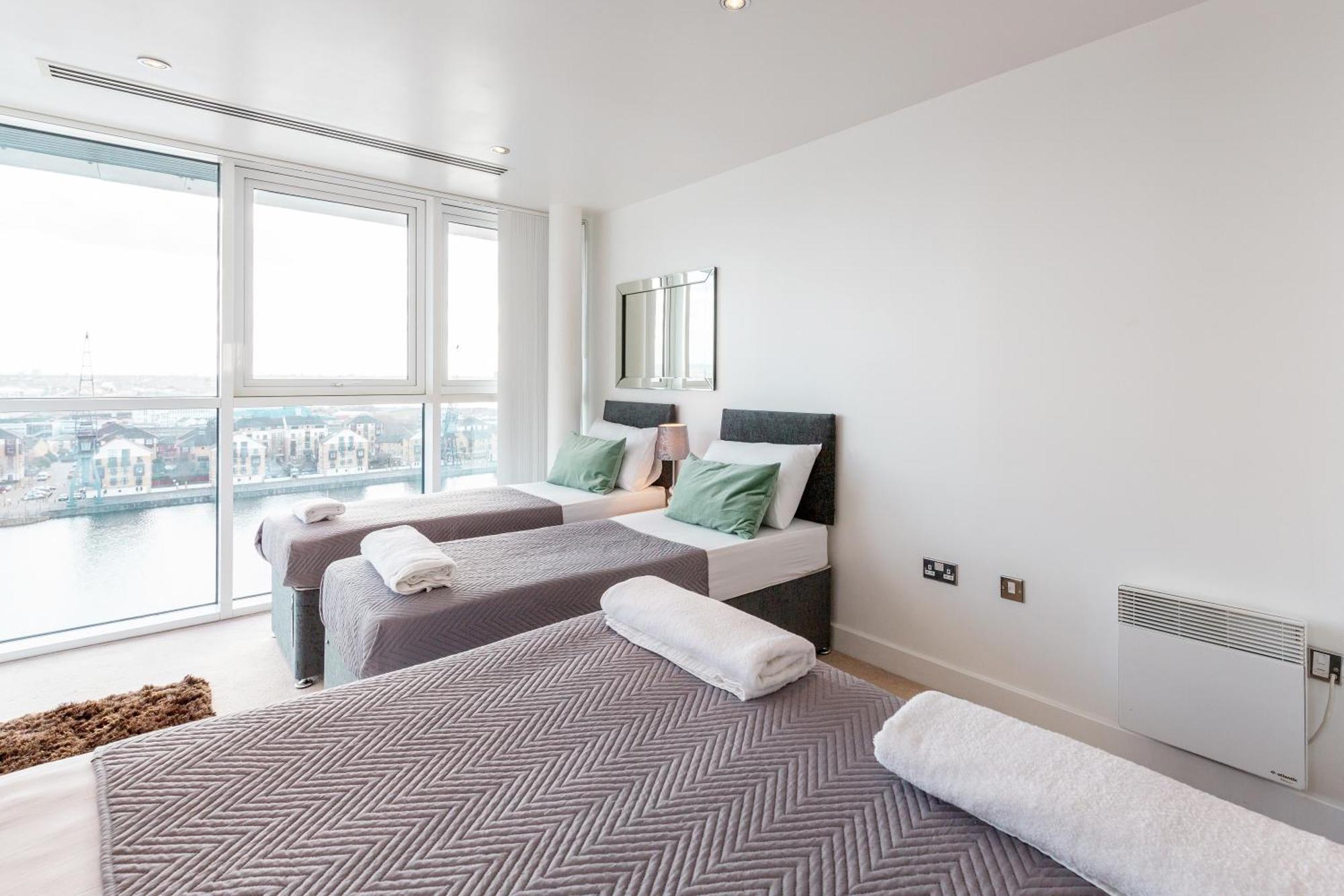 Excel Dock Apartments Londra Exterior foto