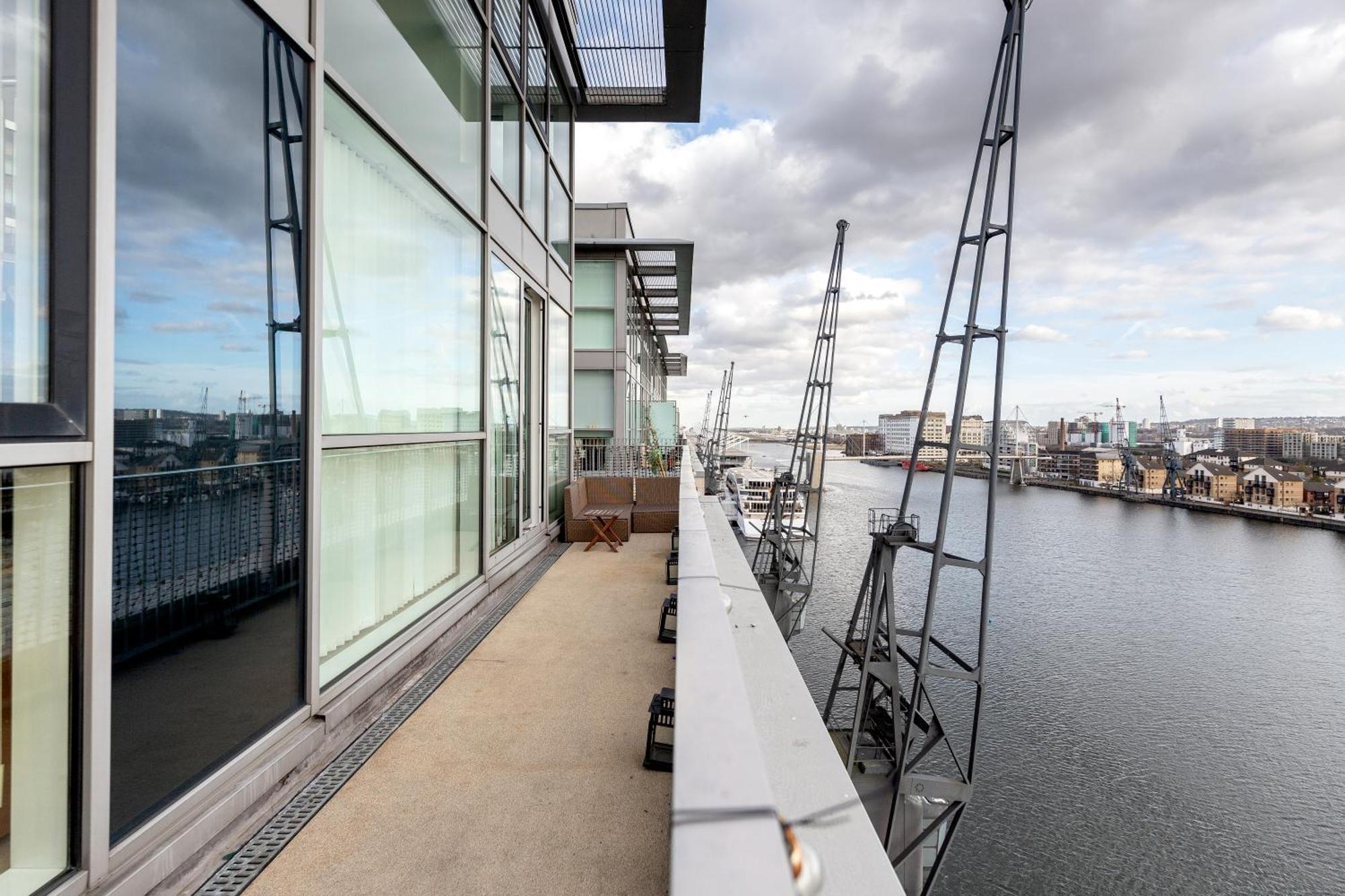 Excel Dock Apartments Londra Exterior foto