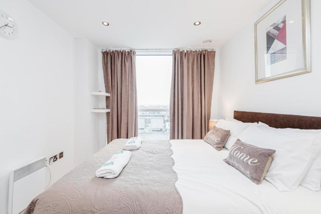 Excel Dock Apartments Londra Exterior foto